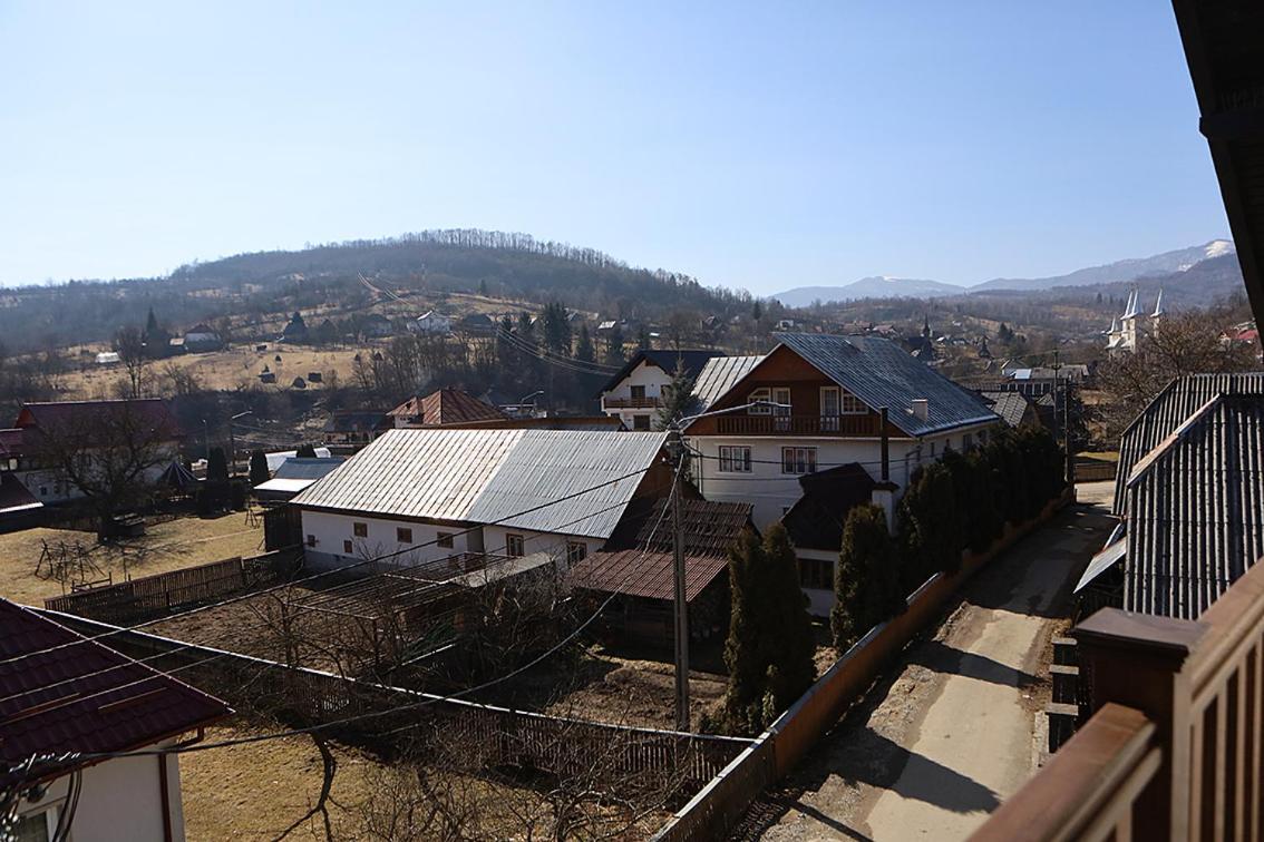 Casa Carmen Hotel Poienile Izei Luaran gambar